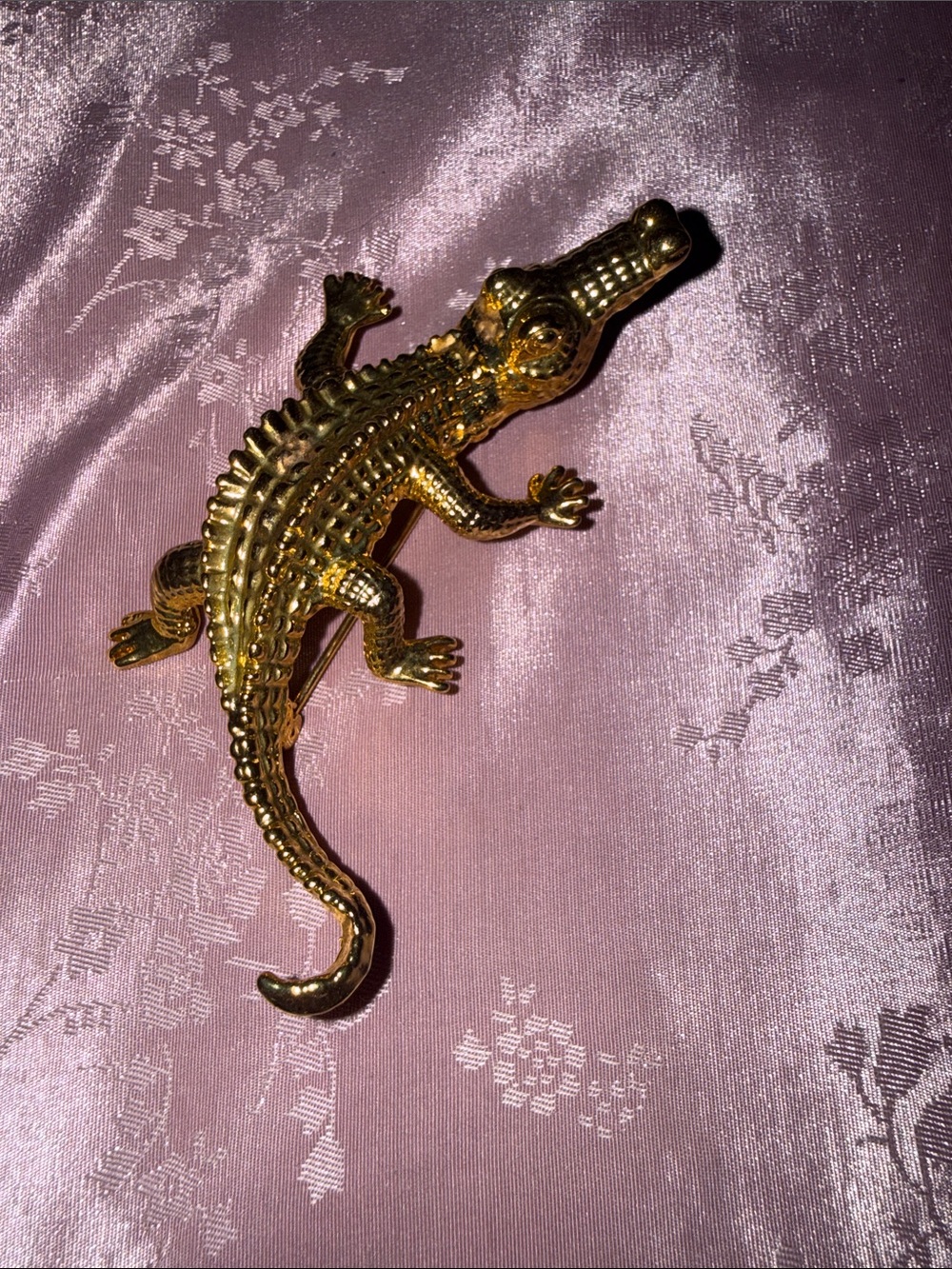 Gold Crocodile Reptile Figurine brooch